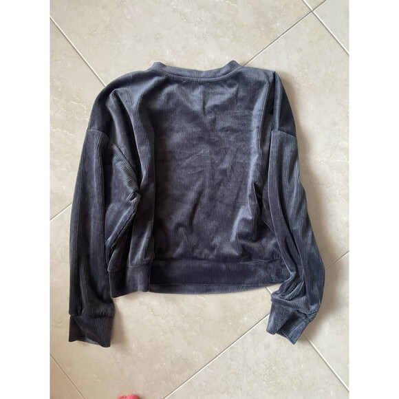 Hippie Rose Long Sleeve Crop Velour Women’s Sz XL Pullover Sweater Dark Silver - Picture 3 of 14